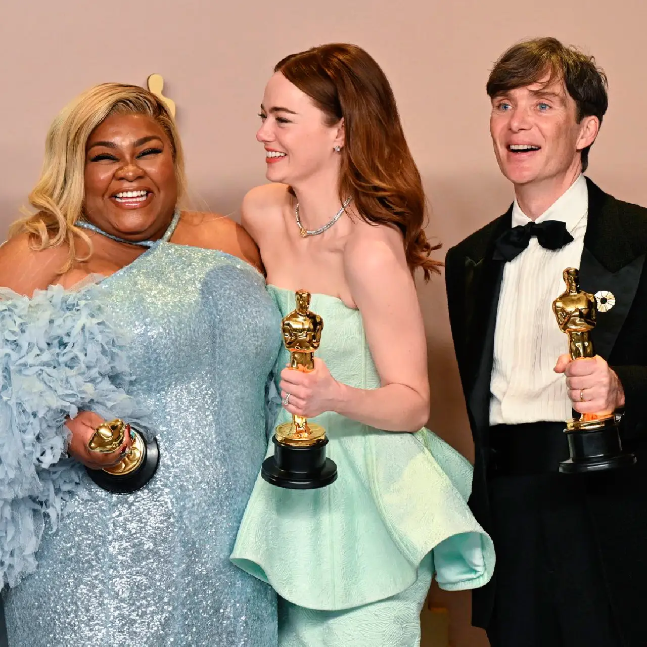 Ganadores Premios Oscar 2024: Descubre quiénes se llevaron el galardón en cada categoría